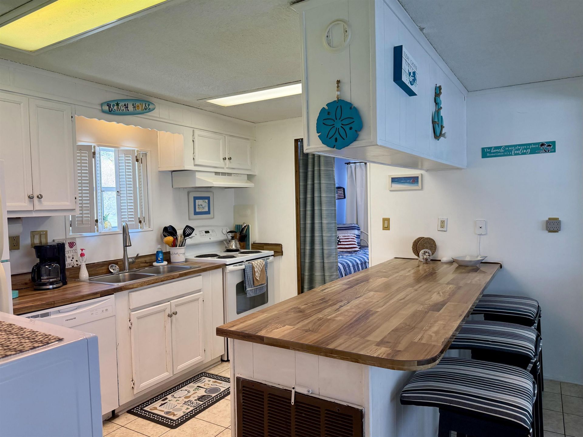 211 Sanddollar Dr.  Photo 10