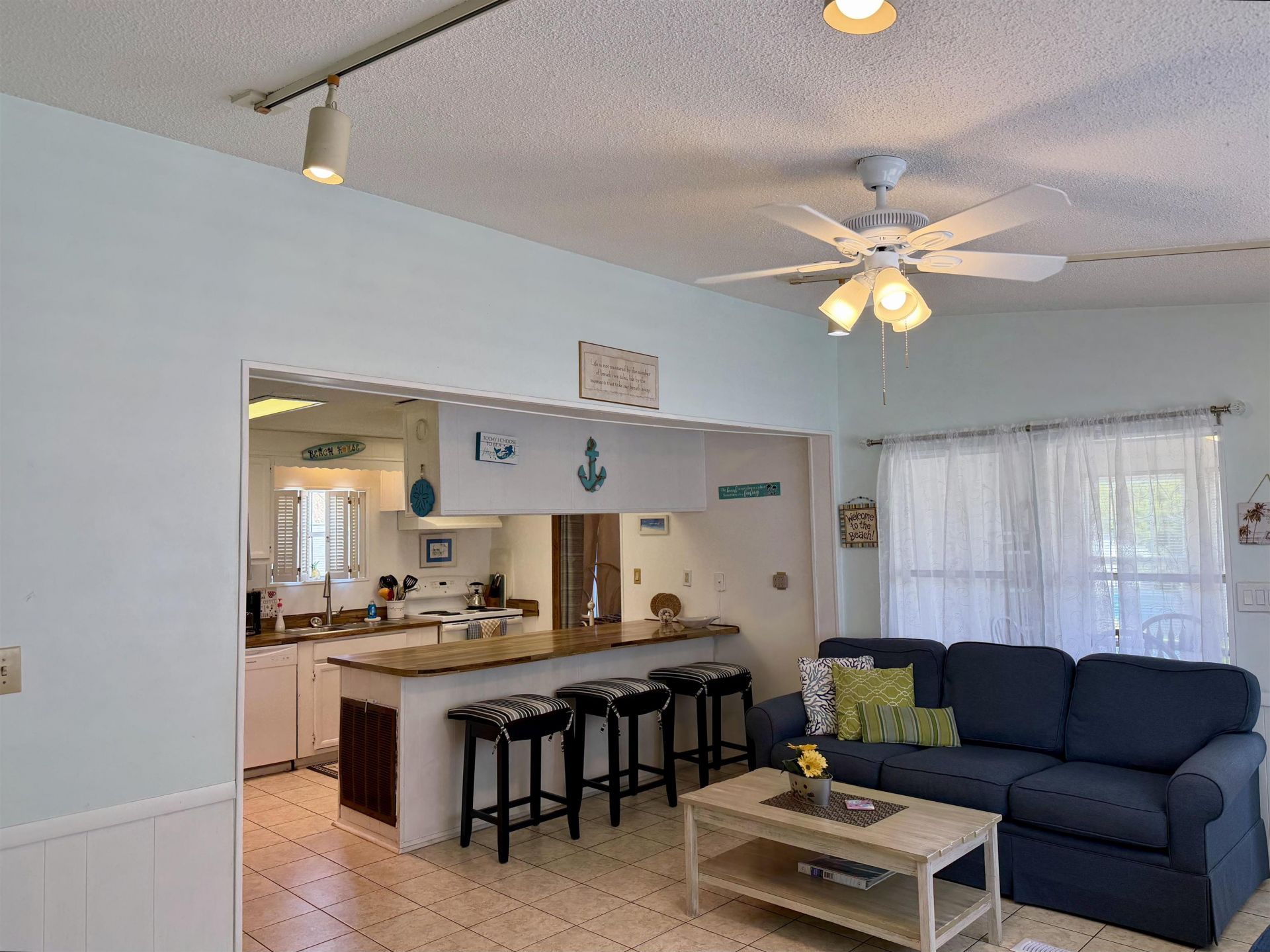 211 Sanddollar Dr.  Photo 6