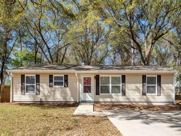 2295 Nannas Loop, Tallahassee, FL 32303