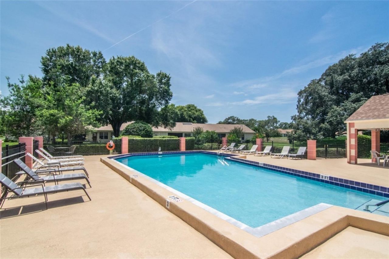 11231 Dollar Lake Drive , Unit 5, Port Richey, FL 34668 Photo