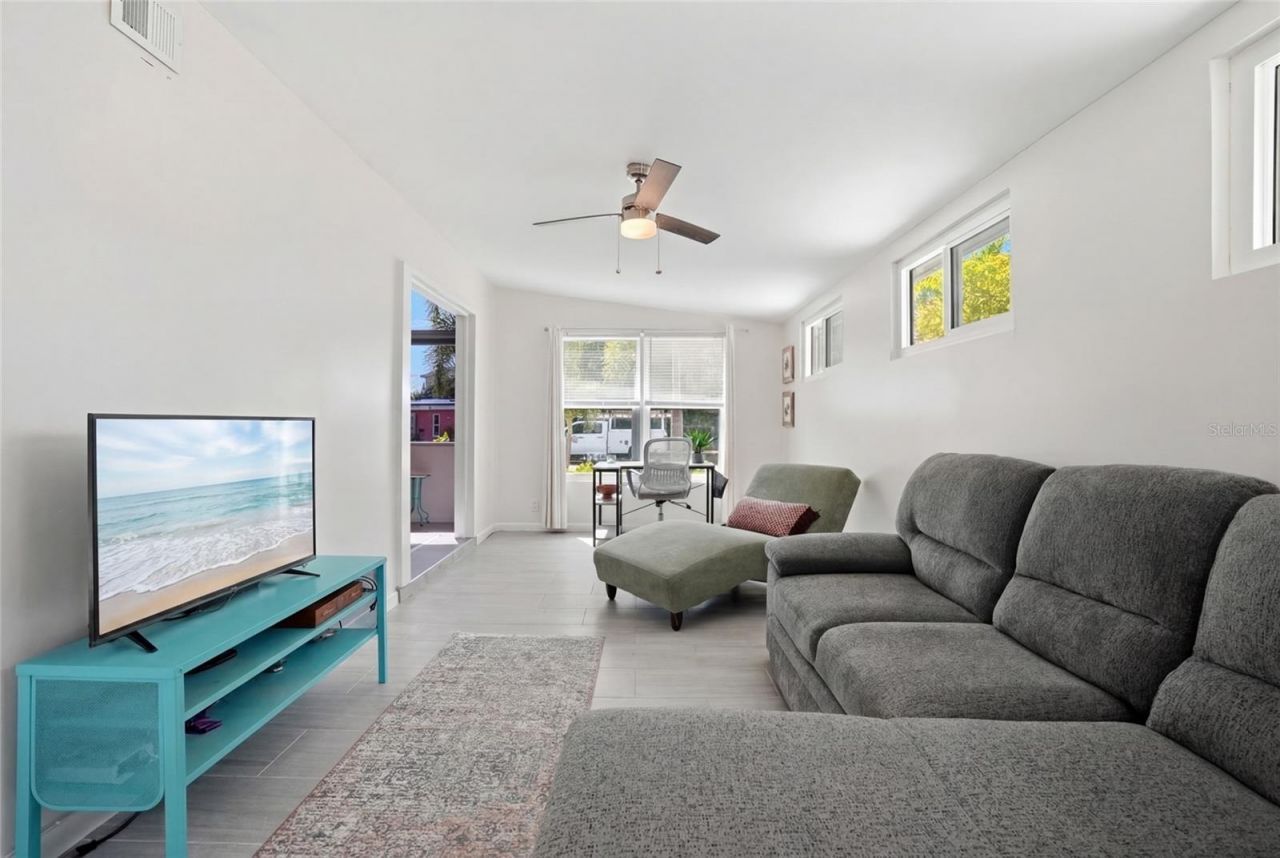 4420 Neptune Drive Se, Saint Petersburg, FL 33705 Photo