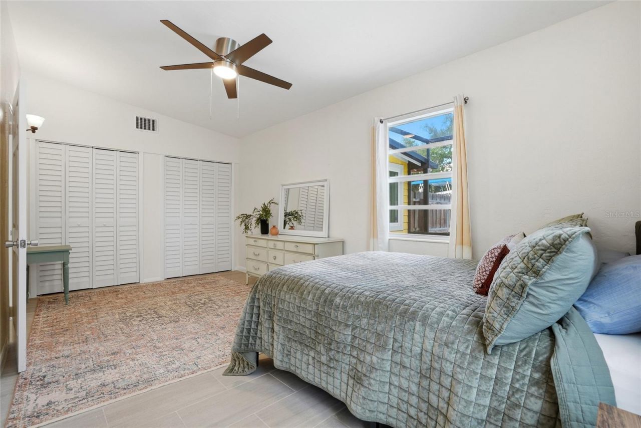 4420 Neptune Drive Se, Saint Petersburg, FL 33705 Photo