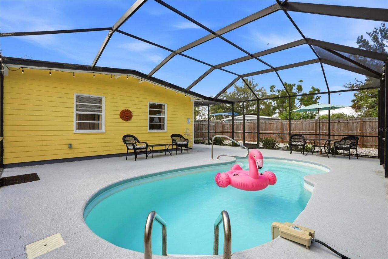 4420 Neptune Drive Se, Saint Petersburg, FL 33705 Photo