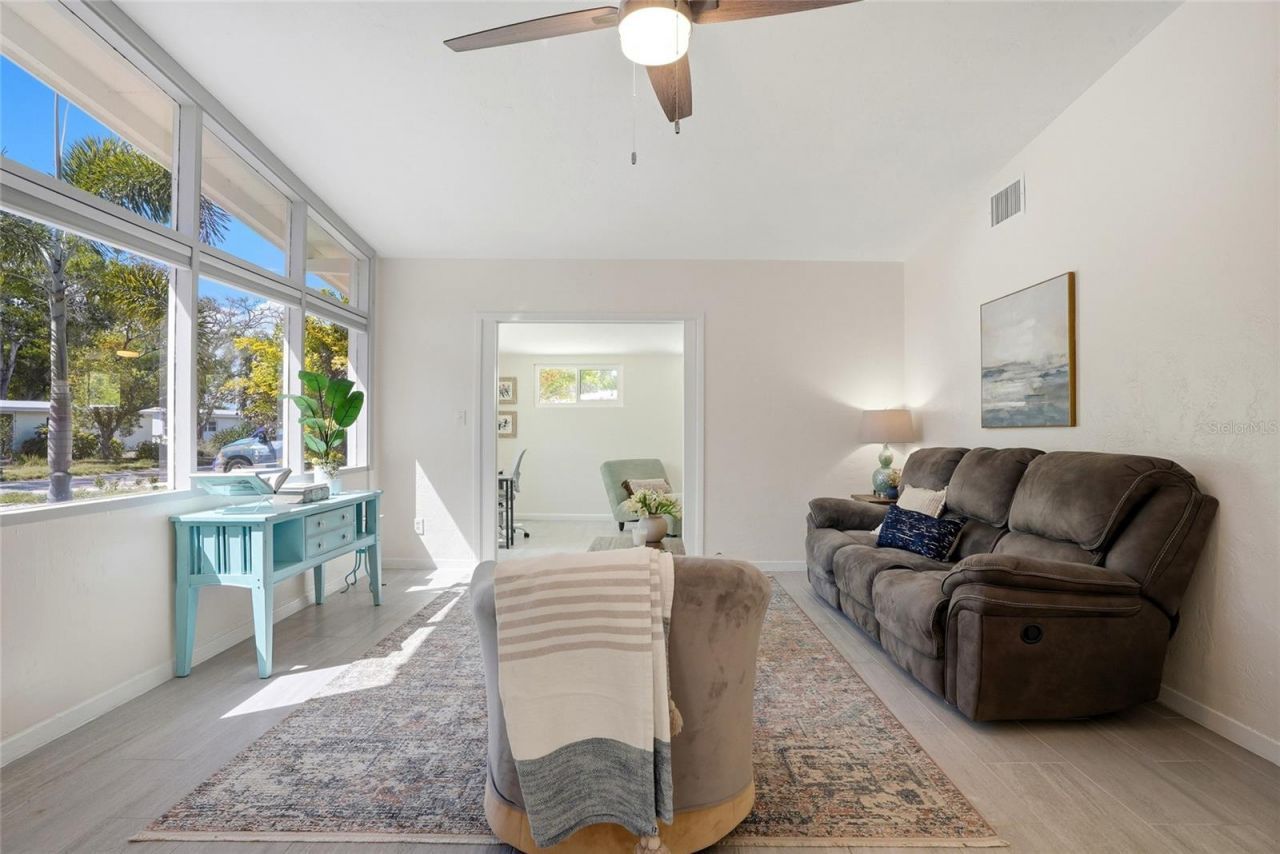 4420 Neptune Drive Se, Saint Petersburg, FL 33705 Photo