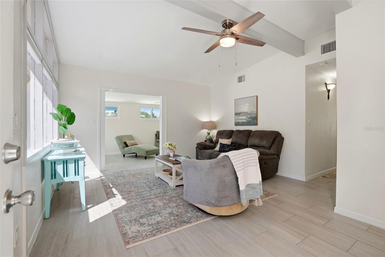 4420 Neptune Drive Se, Saint Petersburg, FL 33705 Photo