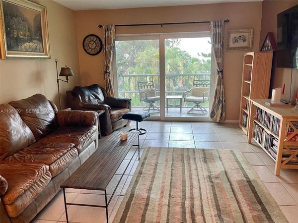 1000 Hillcrest Ct , Unit 308, Hollywood, FL 33021