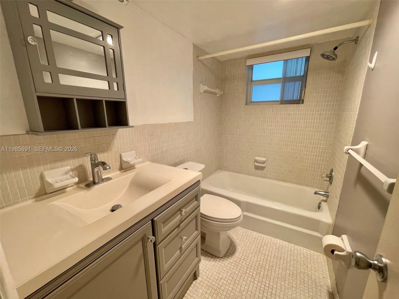 1000 Hillcrest Ct , Unit 308, Hollywood, FL 33021 Photo