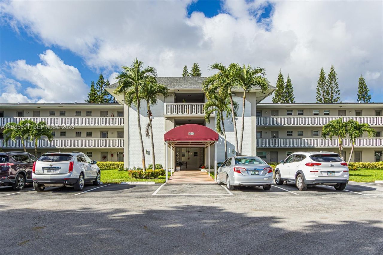 1000 Hillcrest Ct , Unit 308, Hollywood, FL 33021 Photo