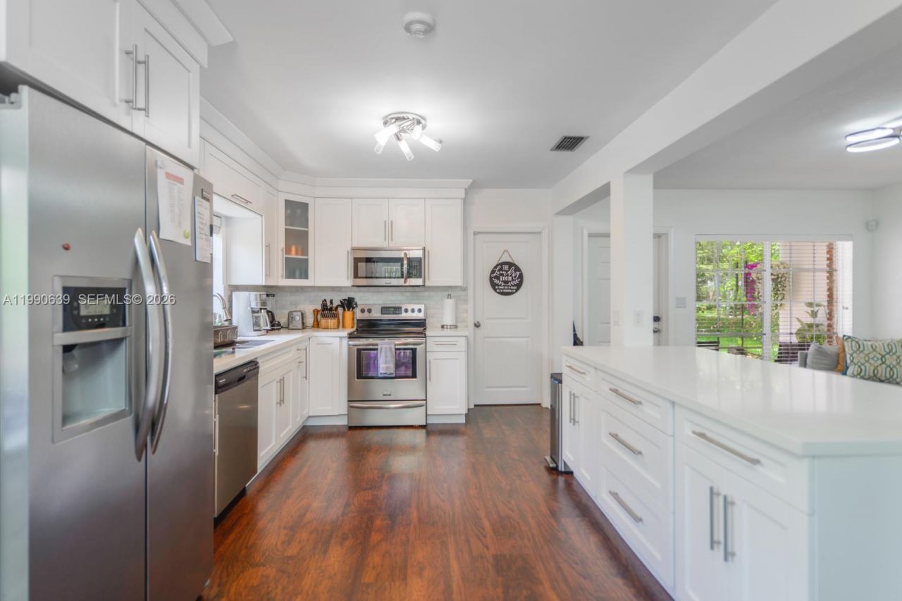 1714 Costado St, Unit 1714, Coral Gables, FL 33134 Photo