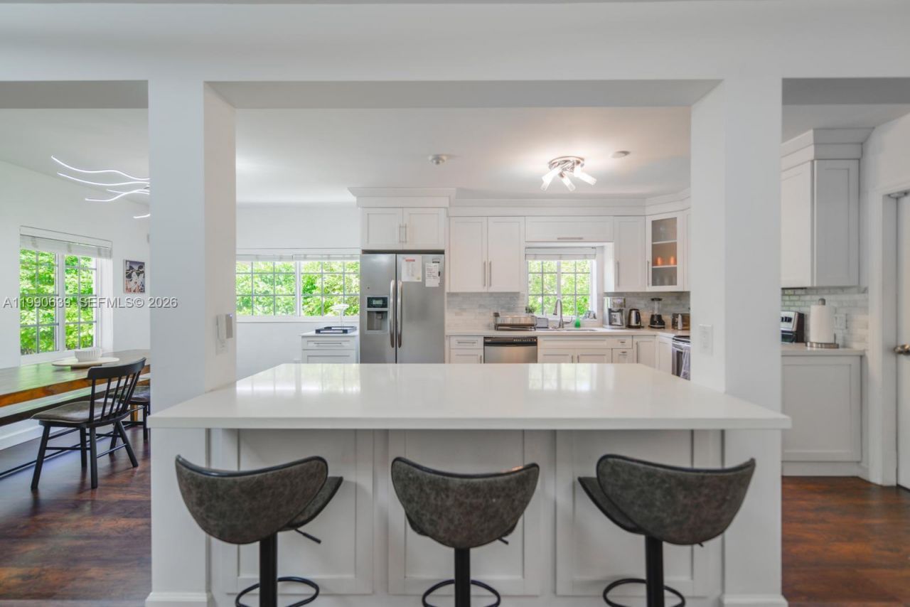 1714 Costado St , Unit 1714, Coral Gables, FL 33134 Photo