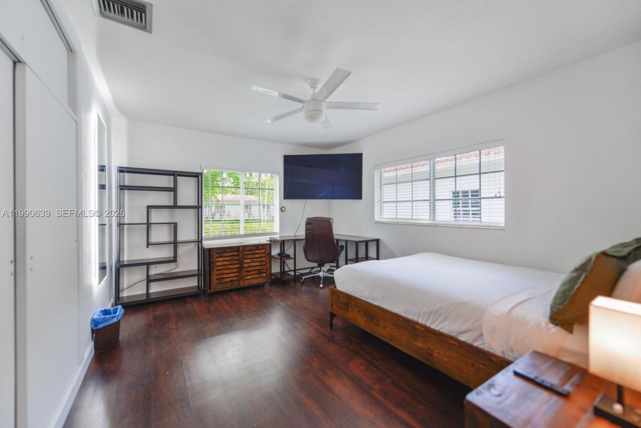 1714 Costado St, Unit 1714, Coral Gables, FL 33134 Photo