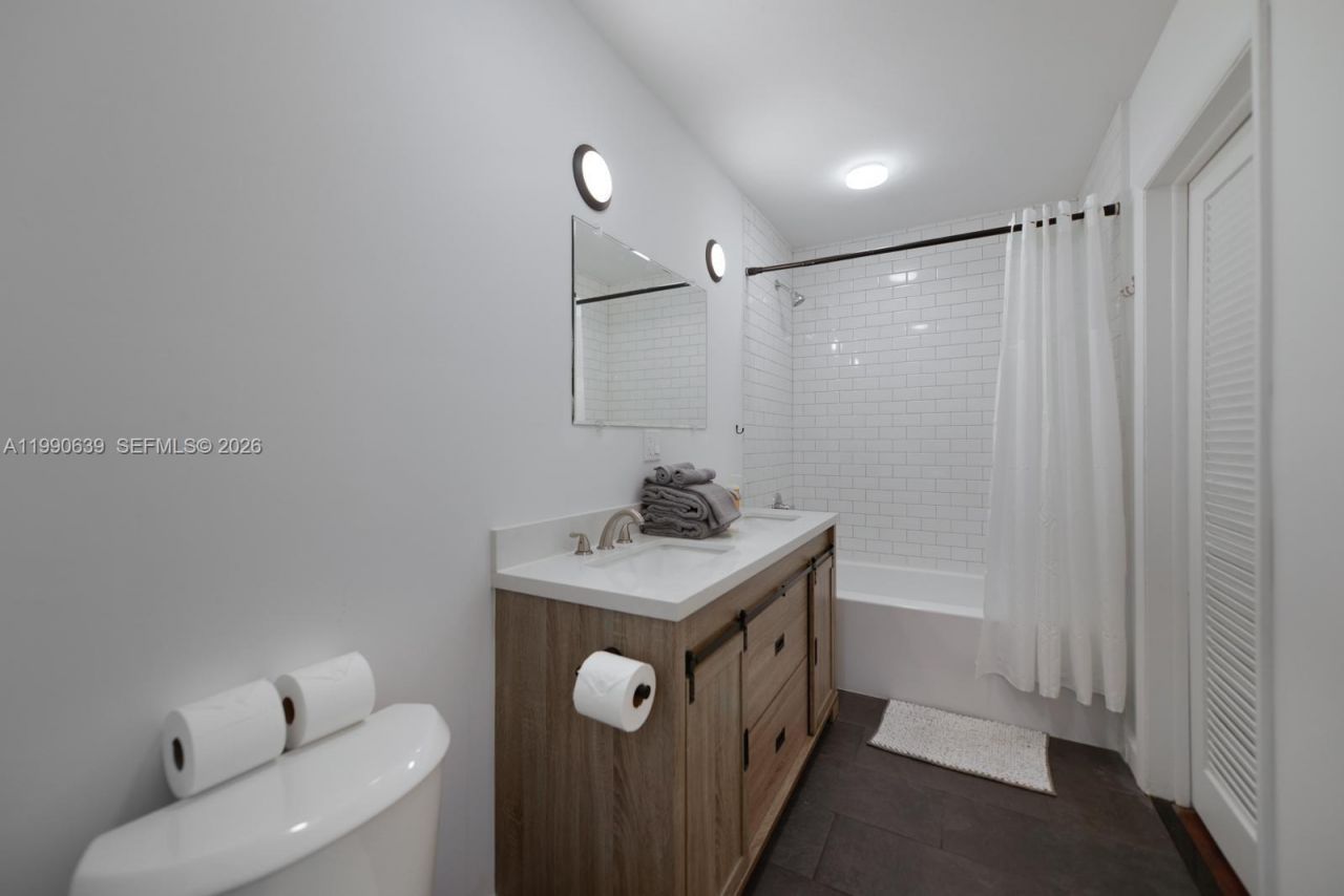 1714 Costado St, Unit 1714, Coral Gables, FL 33134 Photo