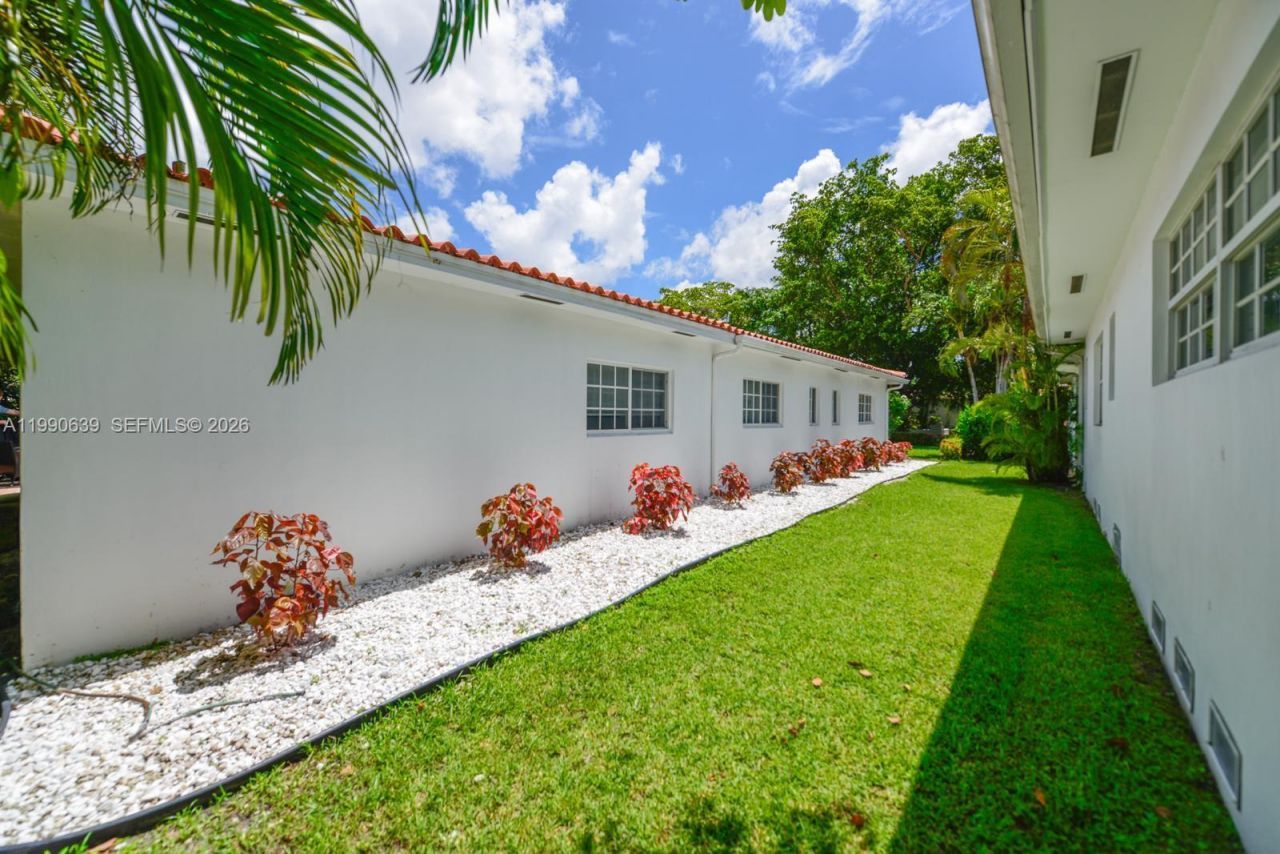 1714 Costado St , Unit 1714, Coral Gables, FL 33134 Photo