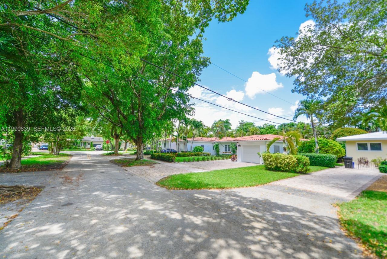 1714 Costado St, Unit 1714, Coral Gables, FL 33134 Photo