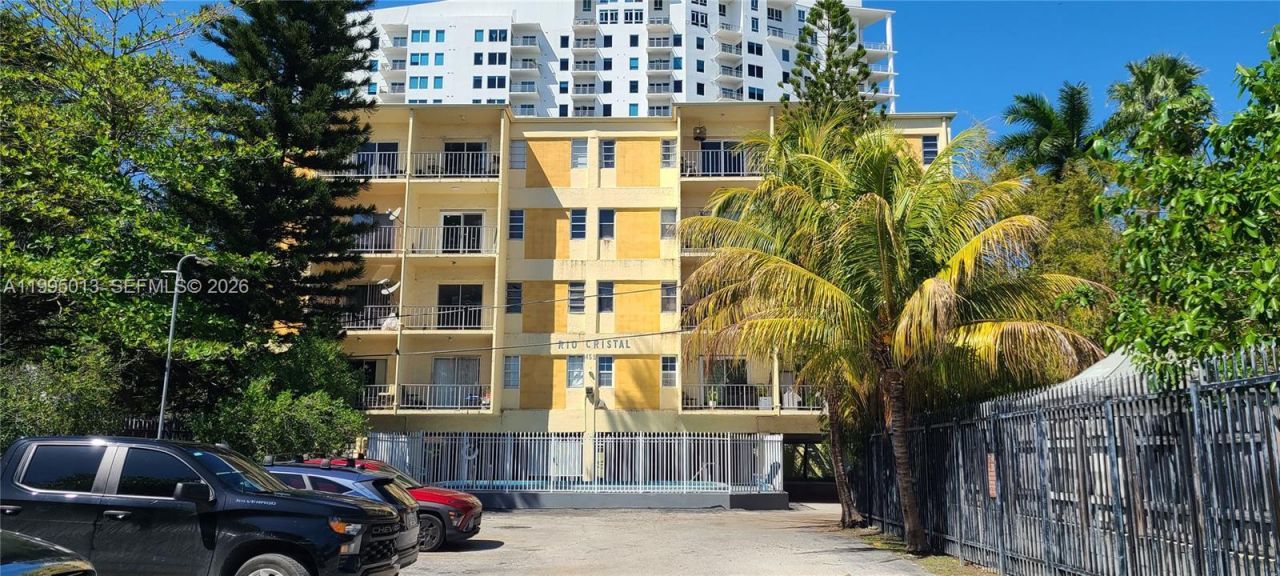 453 SW 2nd St , Unit 306C, Miami, FL 33130 Photo