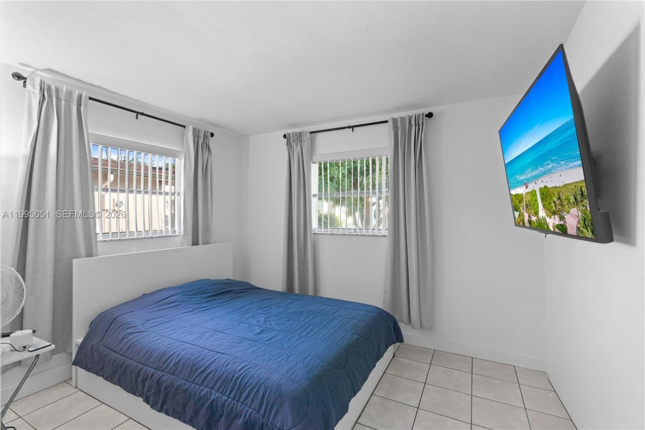 6802 NW 58th Ct, Tamarac, FL 33321 Photo