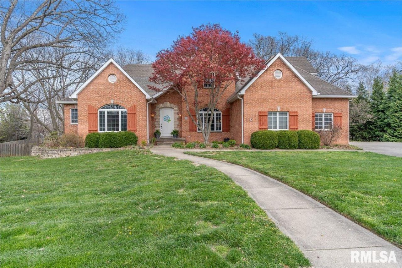 44 Woodland Trail, Rochester, IL 62563 Main Photo