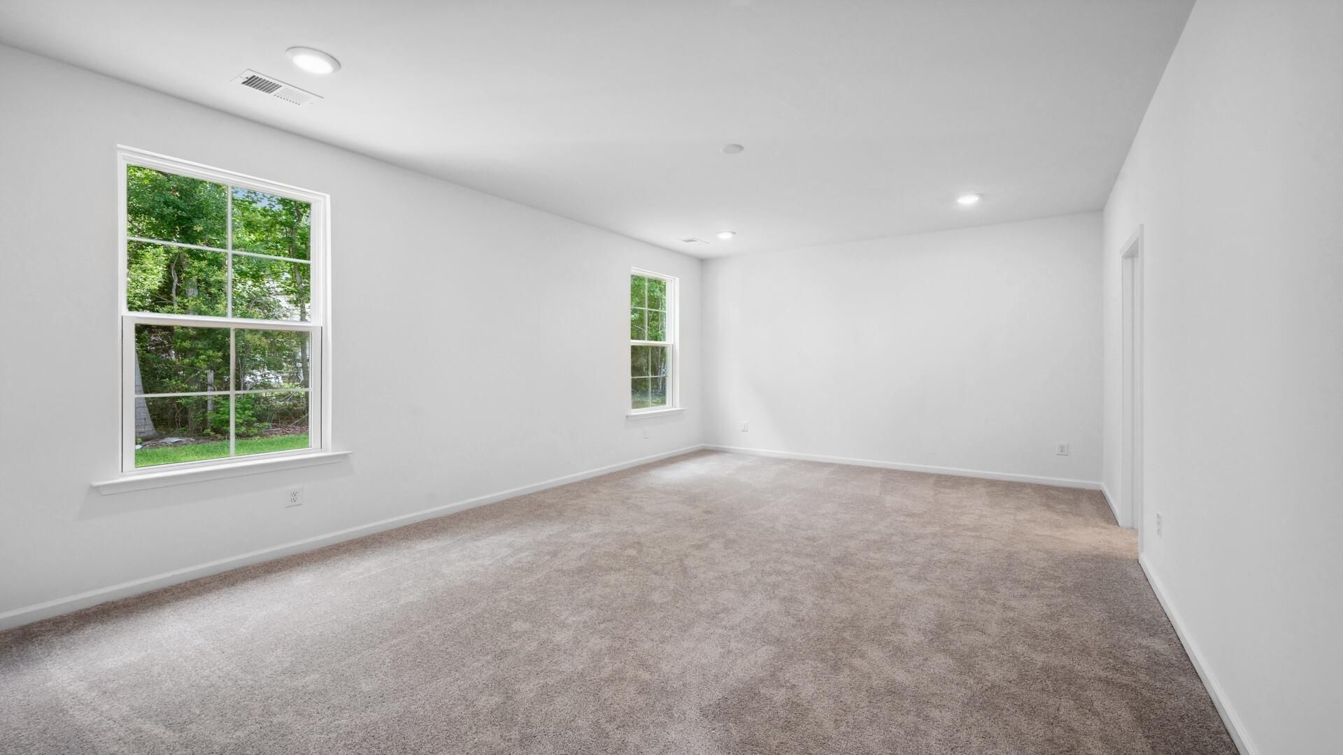 448 Cadbury Loop Photo 16