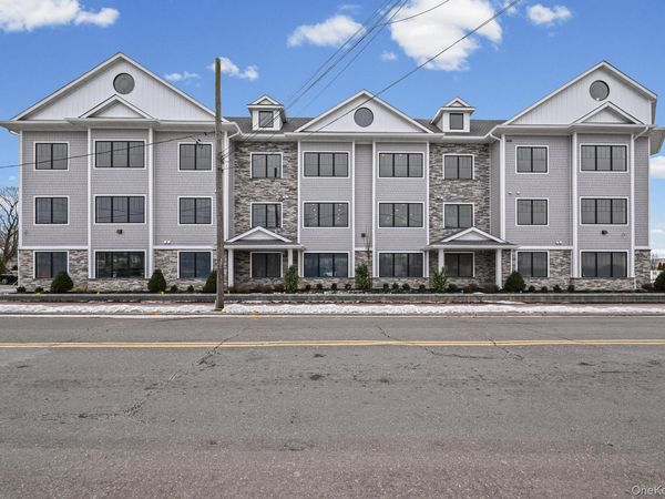 80 Division Street , Unit 103, Patchogue, NY 11772