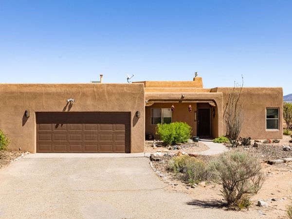 5941 Miller Road NE, Rio Rancho, NM 87144