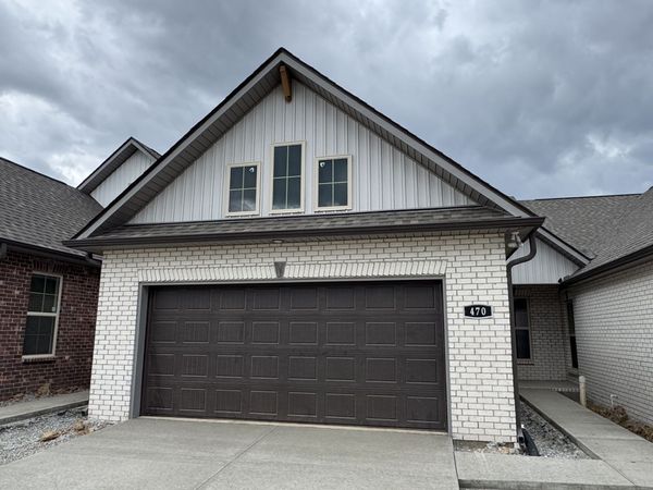 470 W Foxrun , Springfield, TN 37172