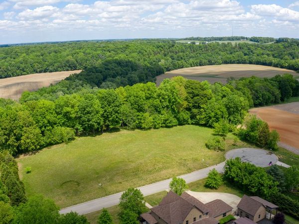 24 Port Royal Estate, Adams, TN 37010