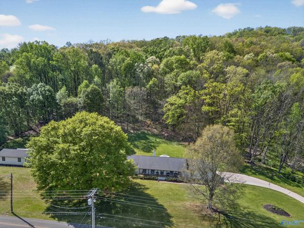 6496 Spring Creek Drive, Guntersville, AL 35976