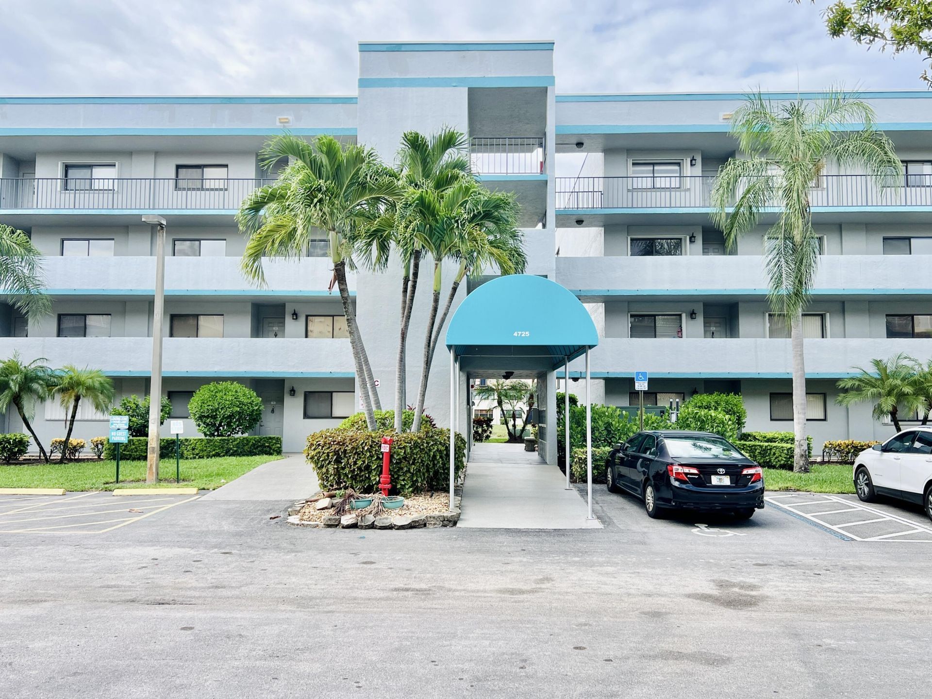 4725 E Lucerne Lakes Blvd Boulevard E, Unit 311, Lake Worth, FL 33467 Photo