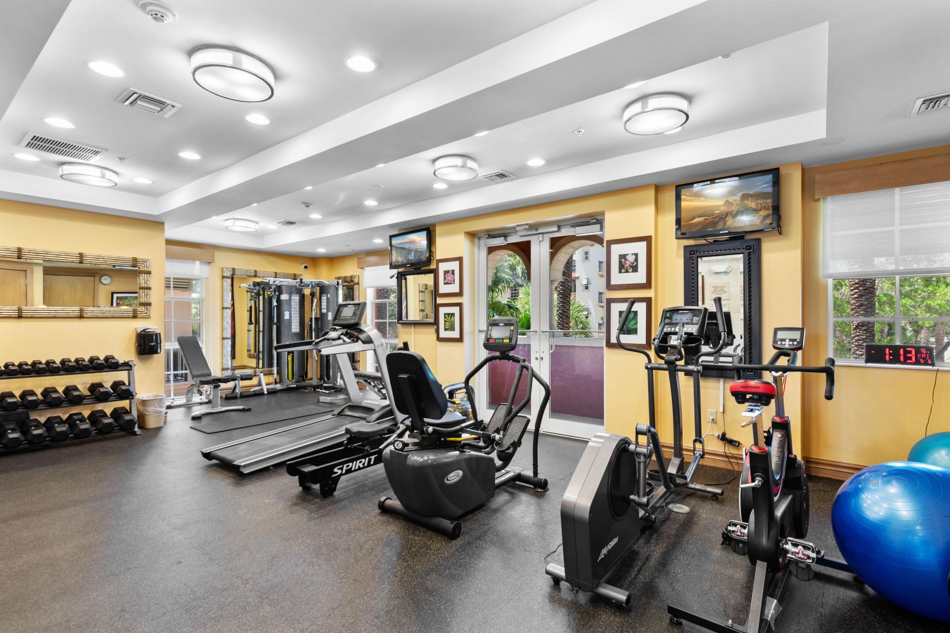 4511 E El Mar Drive, Unit 408, Lauderdale by the Sea, FL 33308 Photo