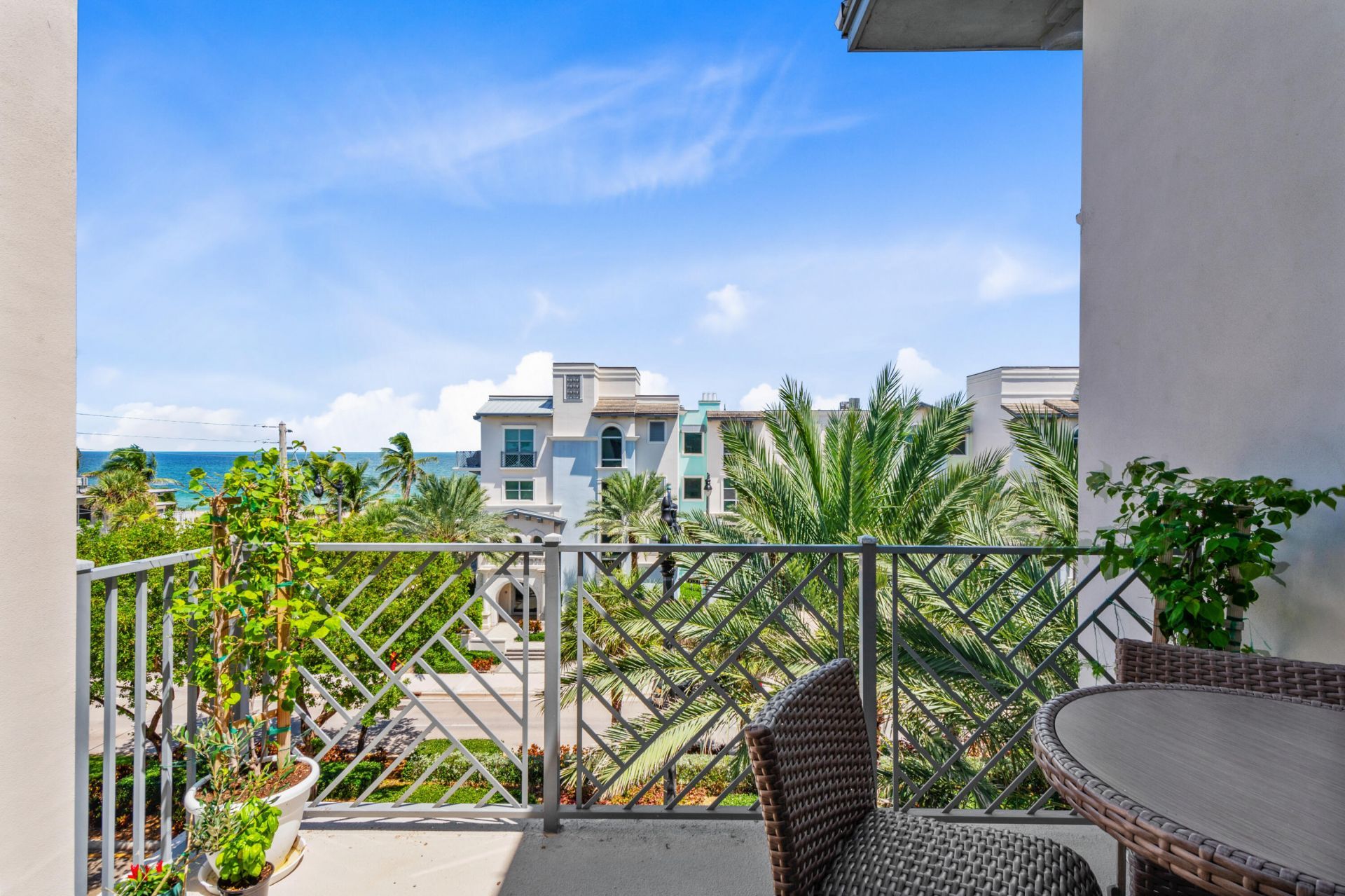 4511 E El Mar Drive, Unit 408, Lauderdale by the Sea, FL 33308 Photo