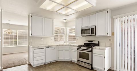 114 Pinedale Ave, Sacramento, CA 95838 Photo