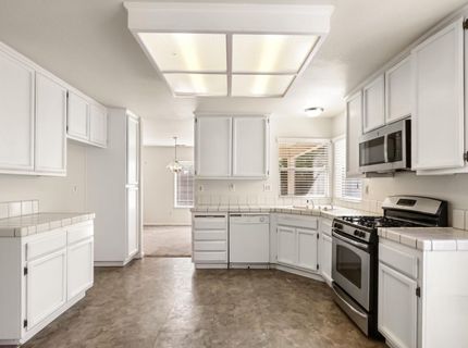 114 Pinedale Ave, Sacramento, CA 95838 Photo