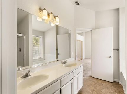 114 Pinedale Ave, Sacramento, CA 95838 Photo