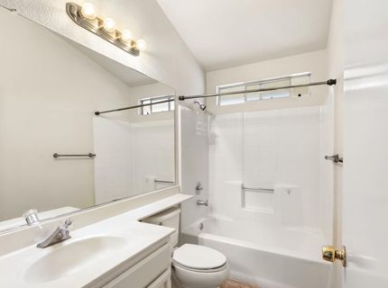 114 Pinedale Ave, Sacramento, CA 95838 Photo