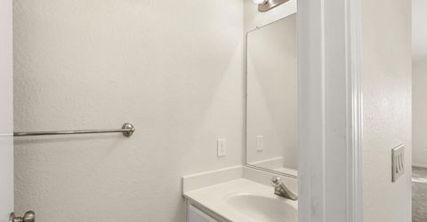 114 Pinedale Ave, Sacramento, CA 95838 Photo