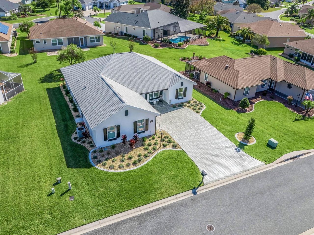 17335 SE 111th Avenue , Summerfield, FL 34491 Photo