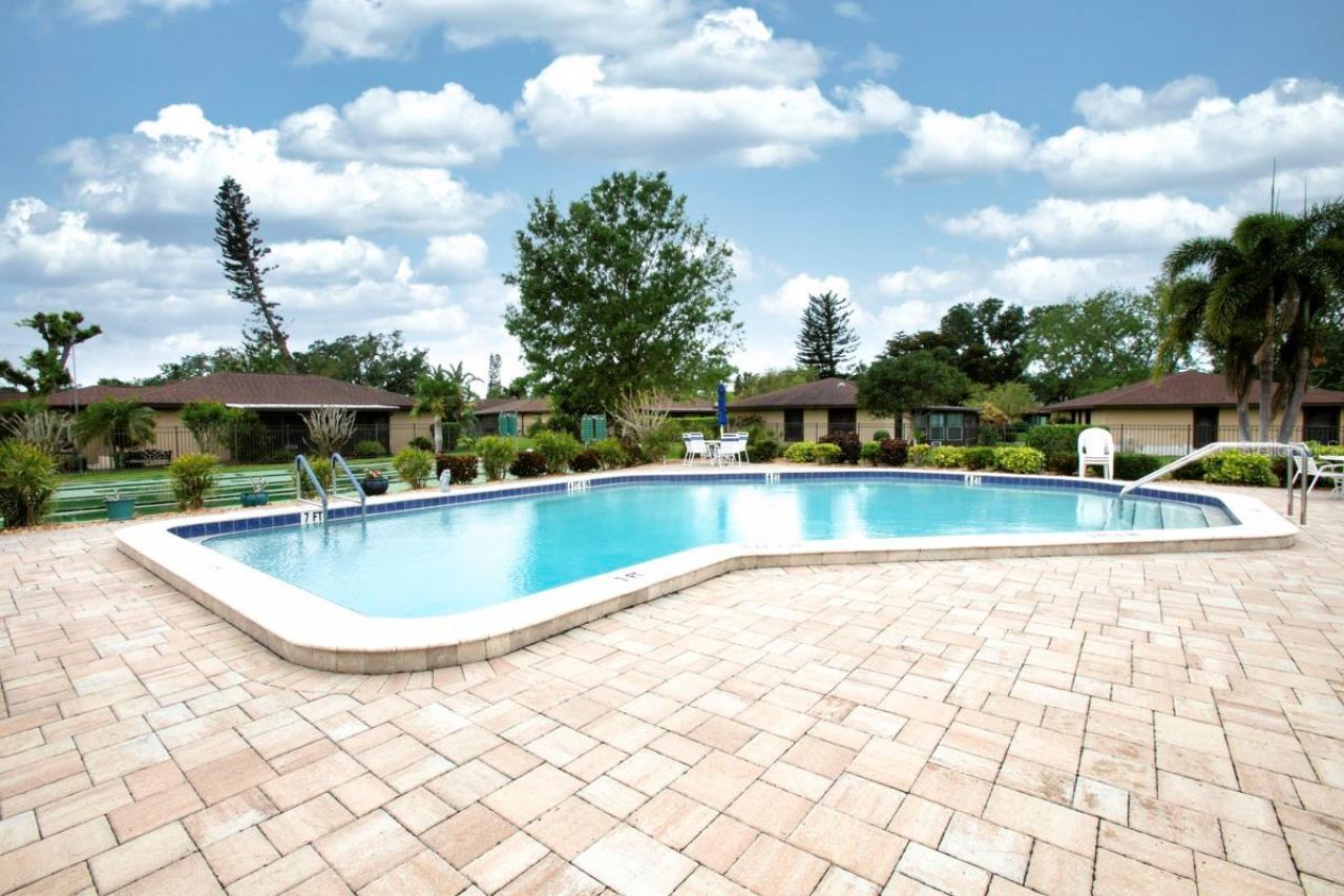 6504 Heritage Lane , Unit 99, Bradenton, FL 34209 Photo