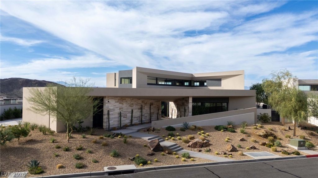 21 Rockstream Drive, Henderson, NV 89012 Main Photo