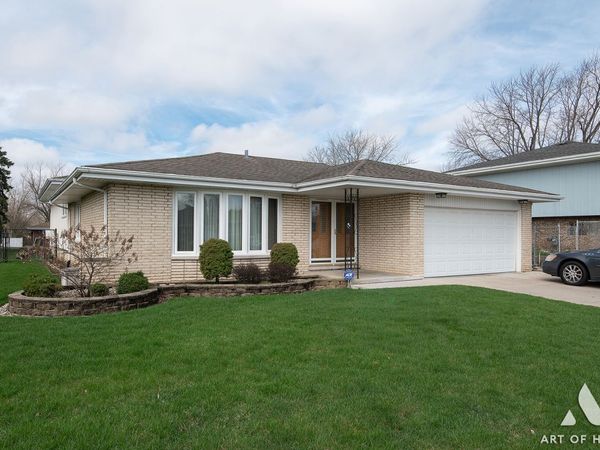 10614 S 84th Avenue , Palos Hills, IL 60465