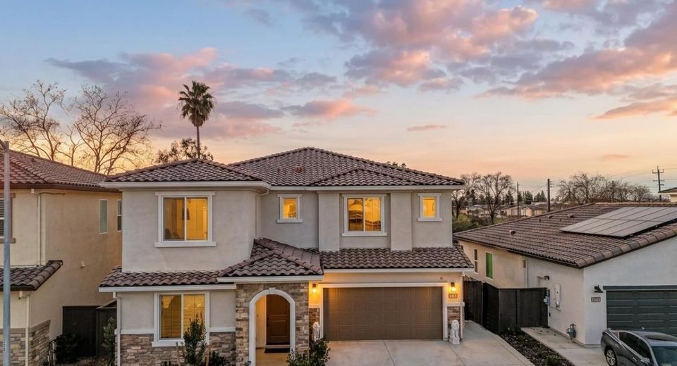 8629 Lakha Cir, Sacramento, CA 95828 Photo