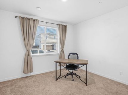 8629 Lakha Cir, Sacramento, CA 95828 Photo