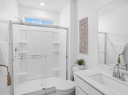 8629 Lakha Cir, Sacramento, CA 95828 Photo