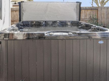 8629 Lakha Cir, Sacramento, CA 95828 Photo