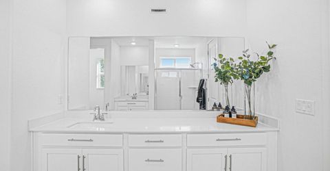 8629 Lakha Cir, Sacramento, CA 95828 Photo