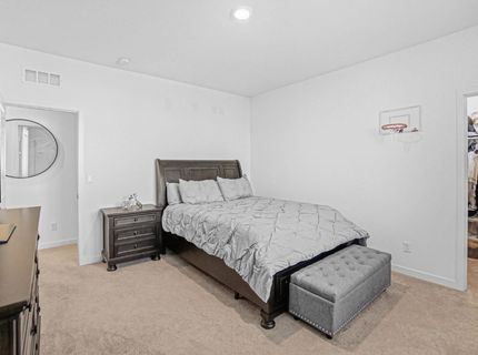 8629 Lakha Cir, Sacramento, CA 95828 Photo