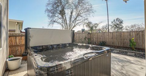 8629 Lakha Cir, Sacramento, CA 95828 Photo