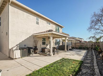 8629 Lakha Cir, Sacramento, CA 95828 Photo