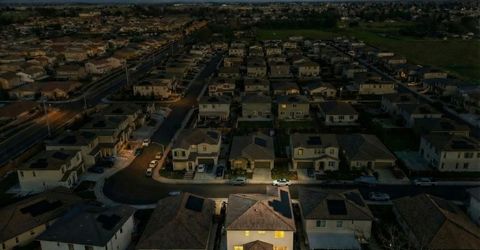 8629 Lakha Cir, Sacramento, CA 95828 Photo