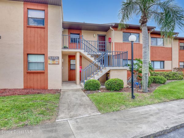 2323 Golf Lake Circle, Unit 1122, Melbourne, FL 32935