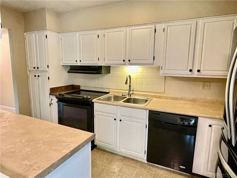 3967 W Barrymore Lane, Beavercreek, OH 45440 Photo 11